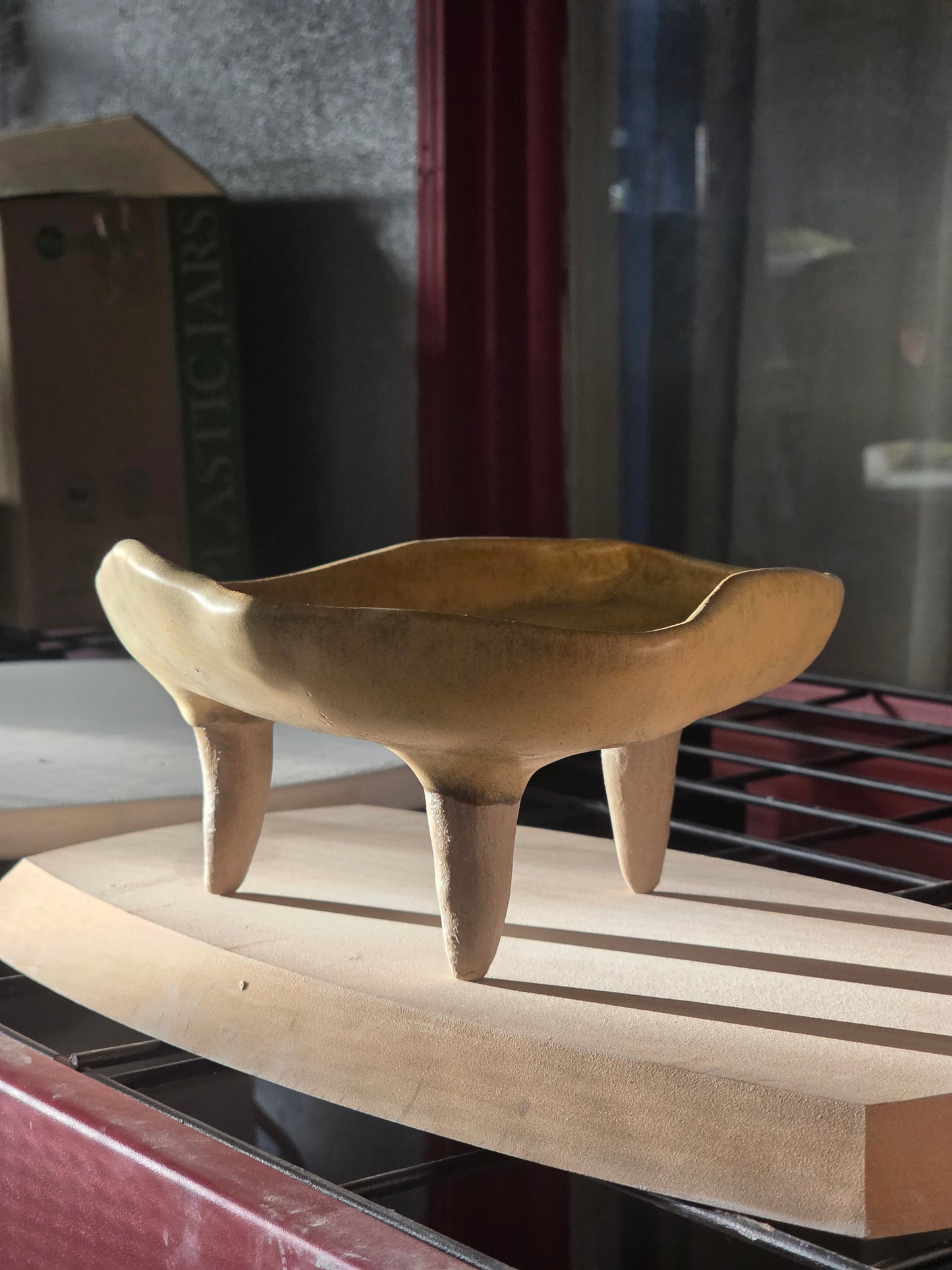 Organic Form Tusk Planter