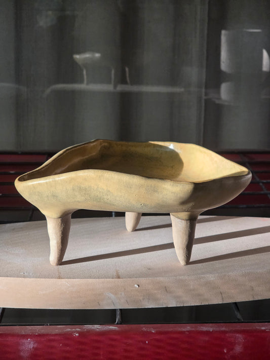 Organic Form Tusk Planter