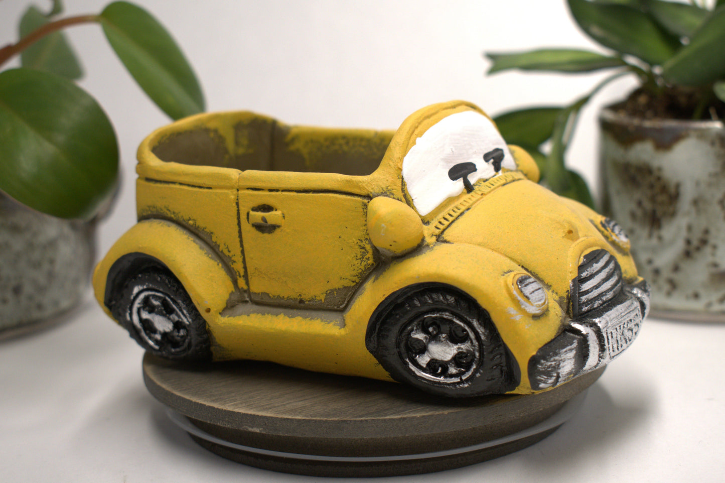 4" Volkswagen Beatle Inspired Succulent Pot (Cement)