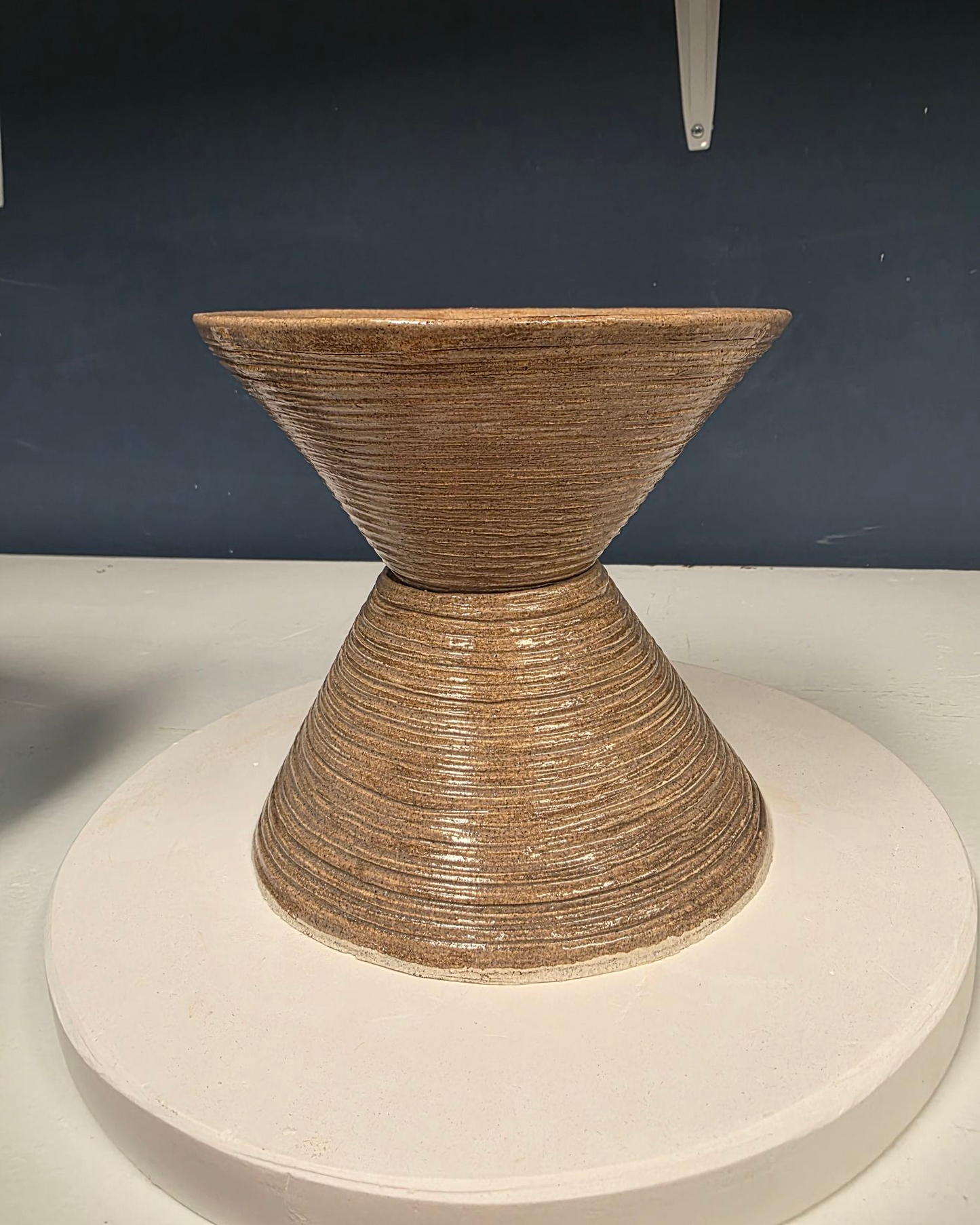 2 Piece Hour-Glass Pot